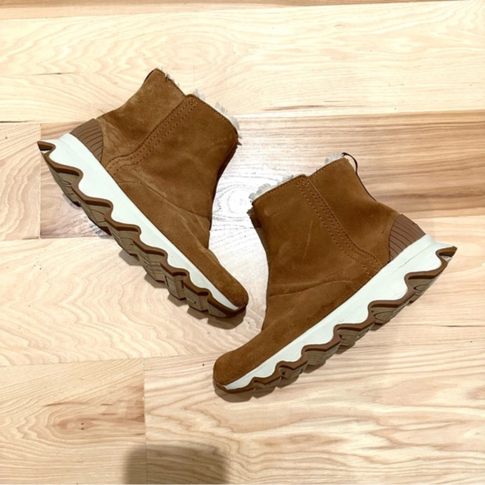 SOREL Kinetic Impact Short Suede Fur Lined Ankle Boots Booties size 5.5